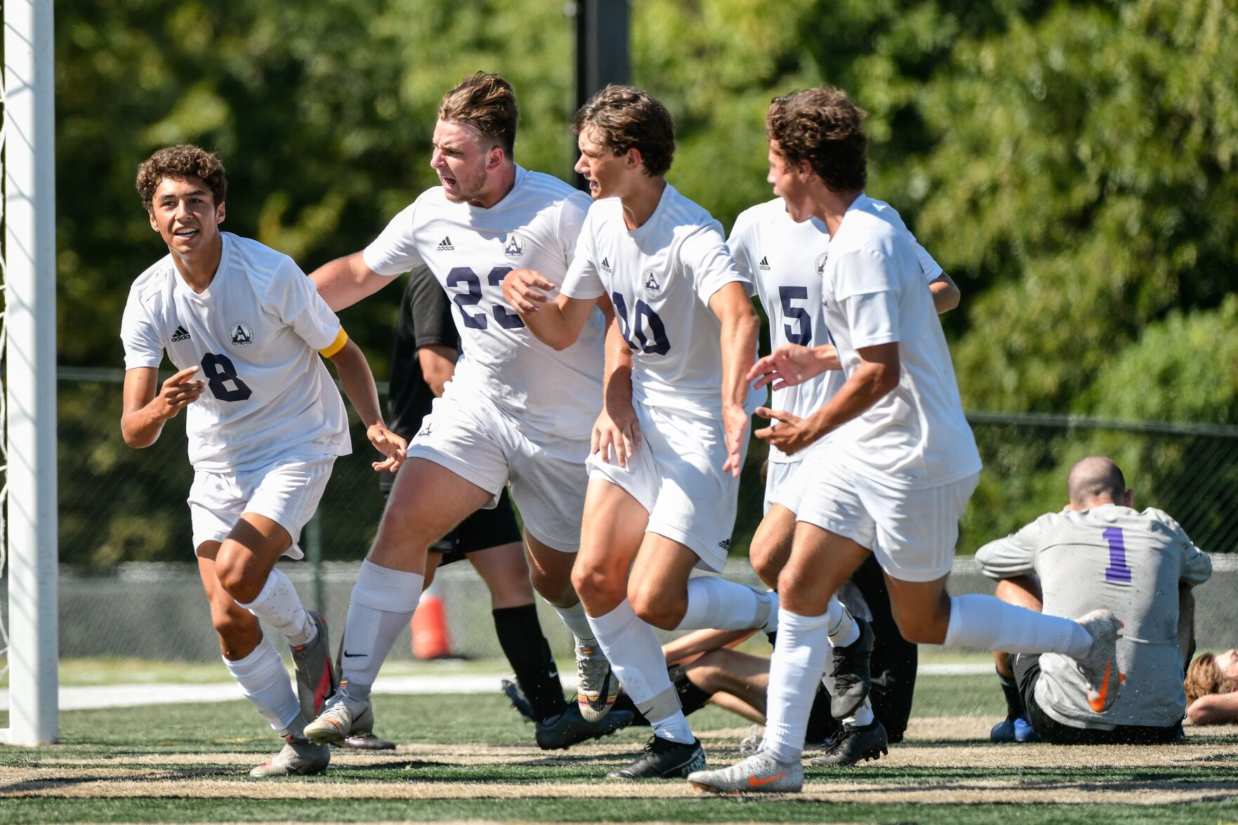 09/05/20 - Fort Zumwalt West vs Francis Howell Central